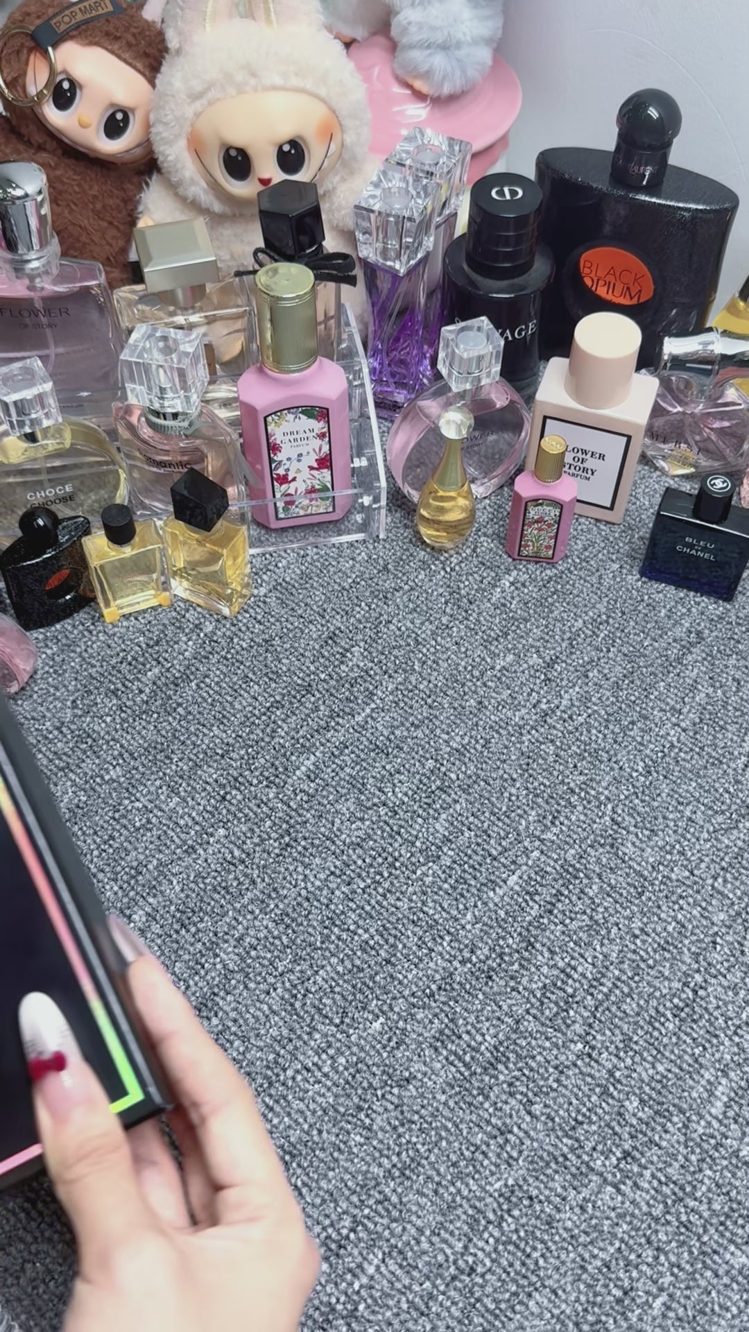Lingling Mini Perfume Set: 8 Bottles with Gift Box