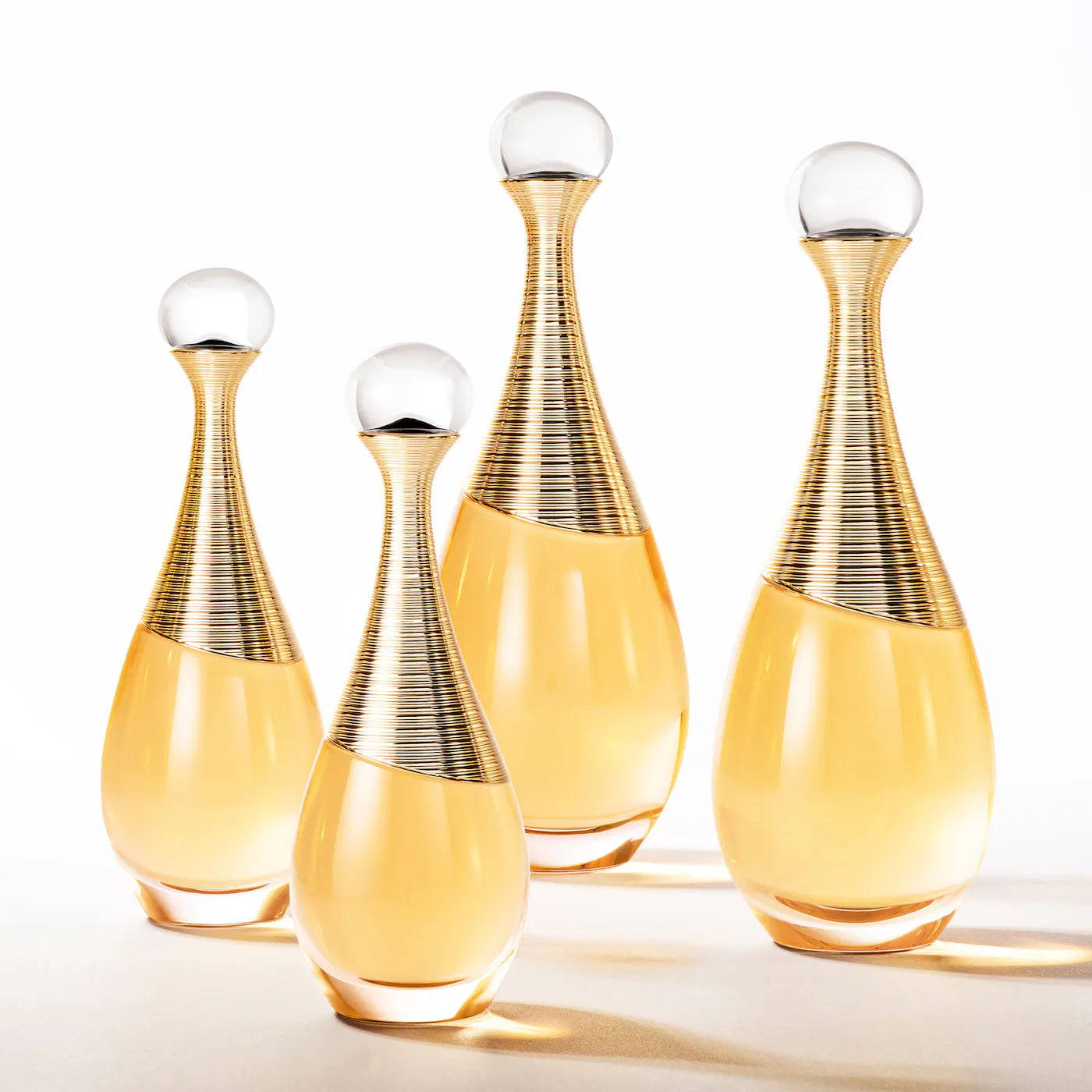 Lingling DIOR J'ADORE Eau de Parfum | Floral Fragrance for Women | Timeless Luxury Perfume